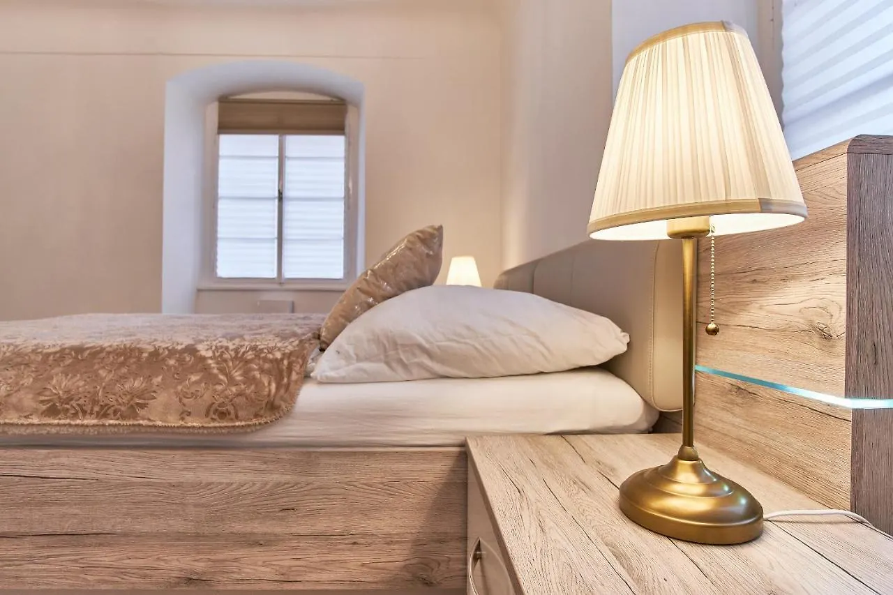 Charles Bridge Royal Apartment Praga Repubblica Ceca