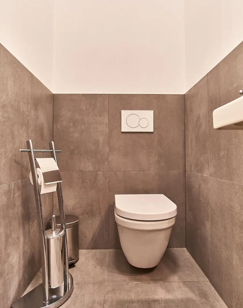 Charles Bridge Royal Apartment Prag